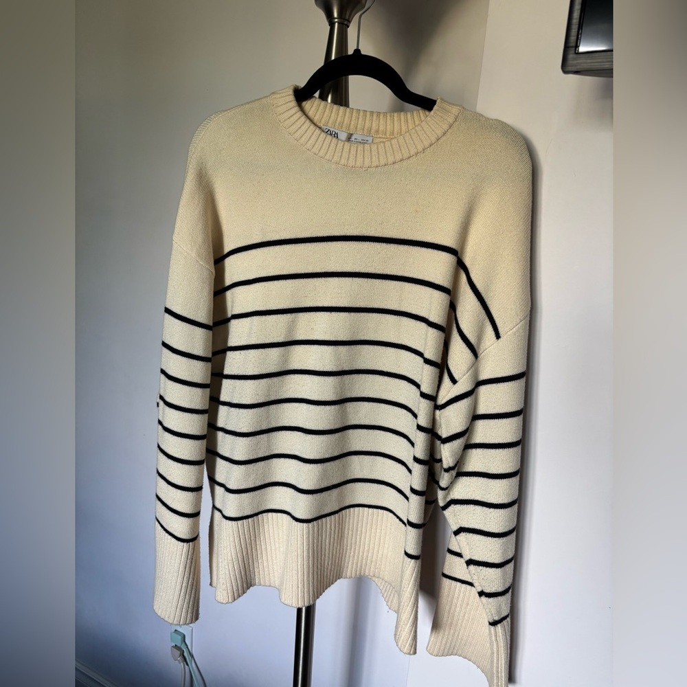 Striped zara sweater size L
